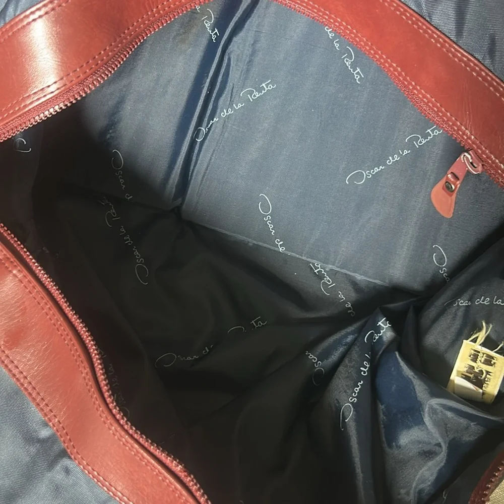 Oscar de la Renta Navy Maroon Trimmed Travel Duffle Bag